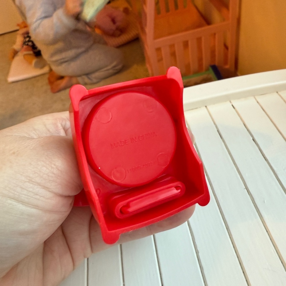 Little People Fisher-Price red bow Disney Minnie mouse chair replacement piece - Picture 2 of 2
